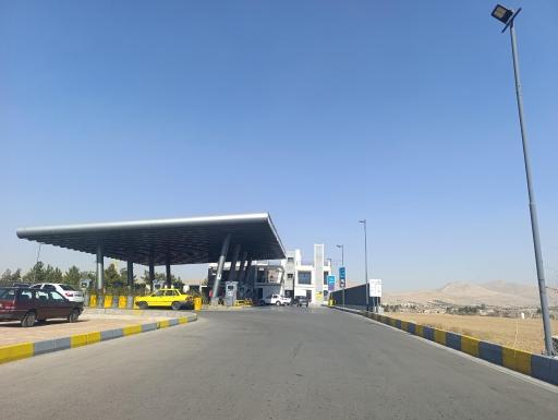 عکس پمپ بنزین حافظ