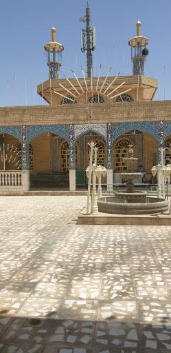 عکس مرقد علی ابن قطب الدین مفسر بهبهانی