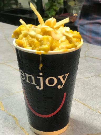 عکس کافه بستنی بابا یحیی