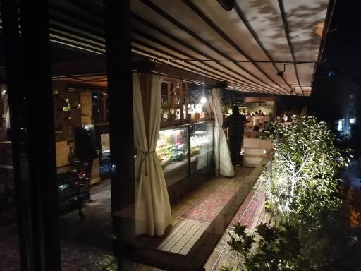 عکس کافه بام هتل چهل پنجره