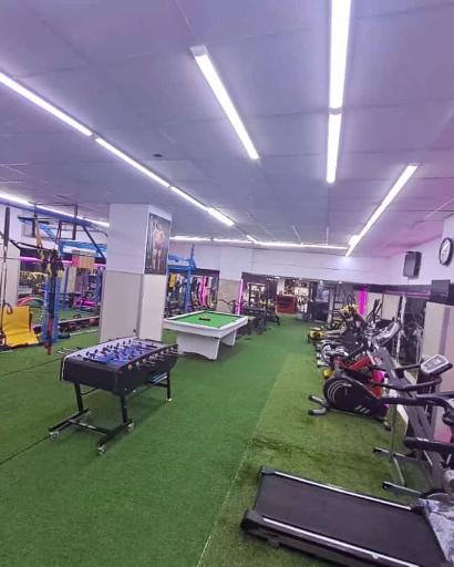 عکس آکادمی ورزشی محمود محقق