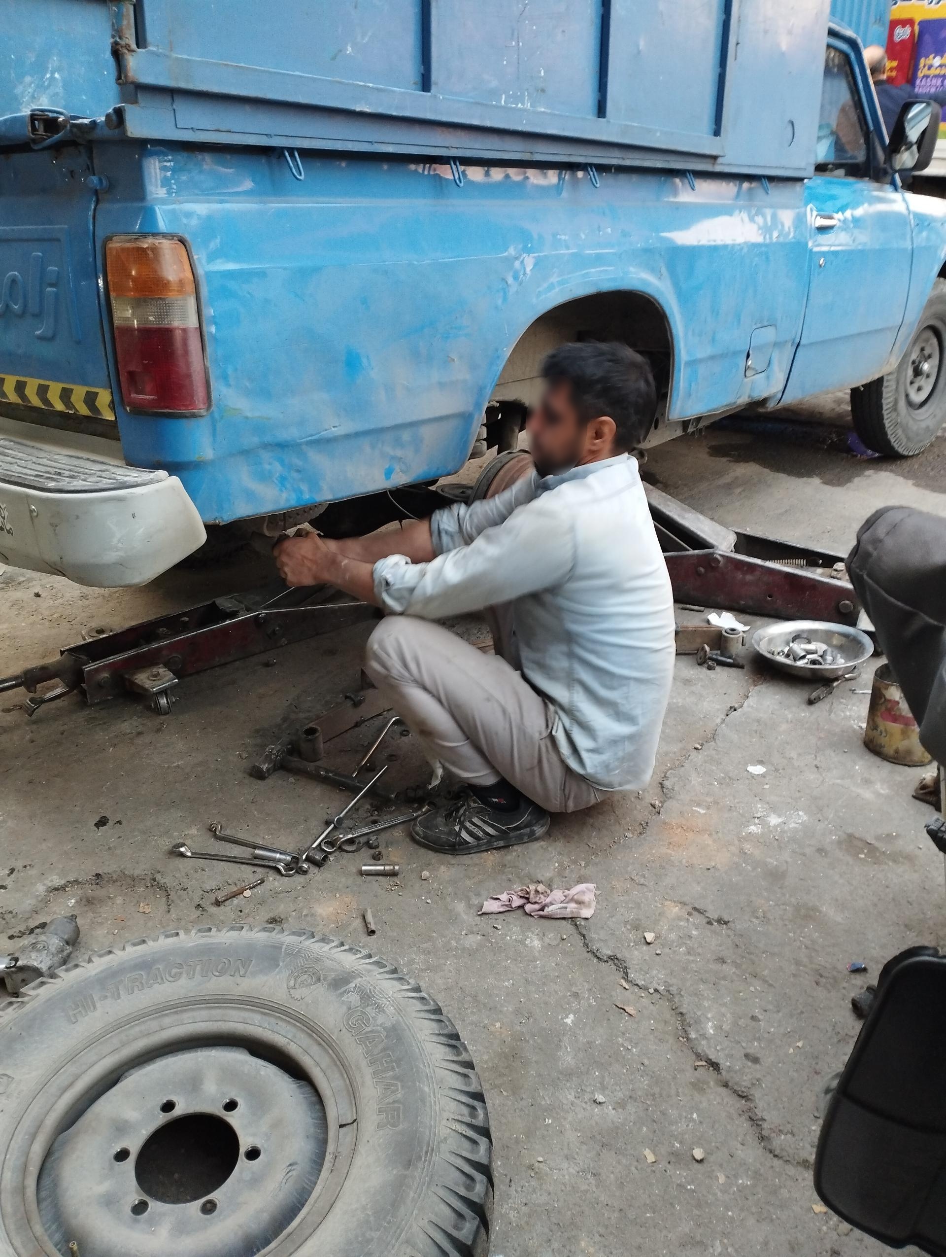 عکس جلوبندی و فنر سازی نیسان چگنی 