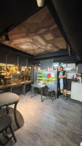 عکس باشگاه بدنسازی آکو