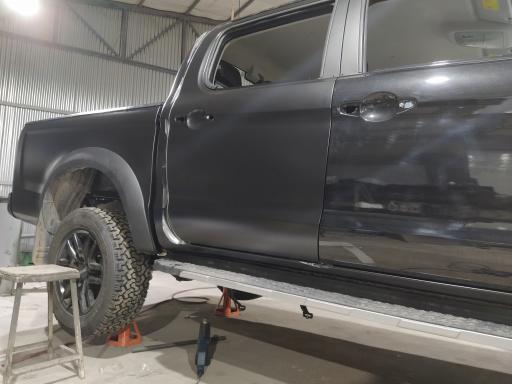 عکس تعمیرگاه 4x4 اس اس