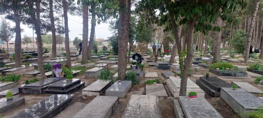 عکس آرامستان شهر سرخنکلاته