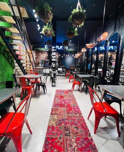 کافه پلاتین ایذه