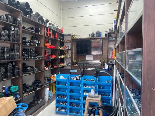 عکس  لوله و اتصالات پلی اتیلن آبرون