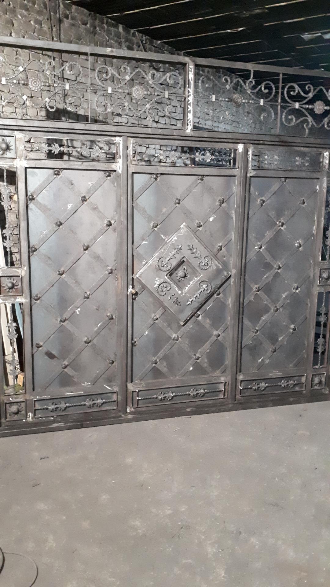 عکس درب و پنجره سازی