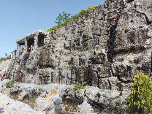 عکس آب نما میدان معلم دماوند