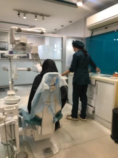 عکس کلینیک دندانپزشکی شبانه روزی فروردین غرب تهران