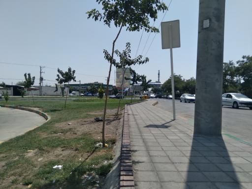 عکس ایستگاه اتوبوس شهید چراغچی 57