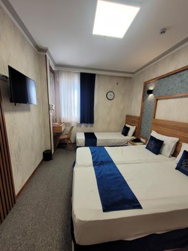 عکس هتل ضیافت نور