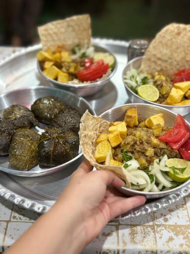 عکس قاورمه سرا