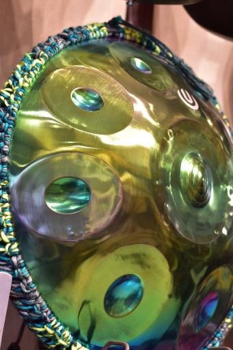 عکس فروشگاه لوازم موسیقی وحدتی