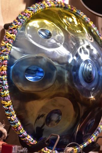 عکس فروشگاه لوازم موسیقی وحدتی