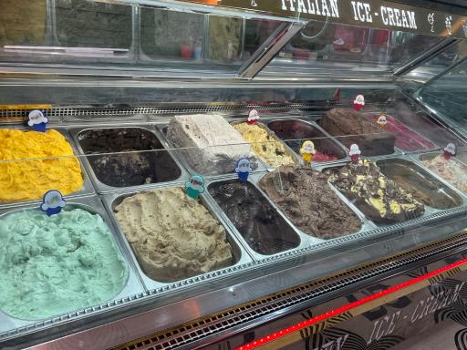 عکس بستنی ایتالیایی ژلینو 