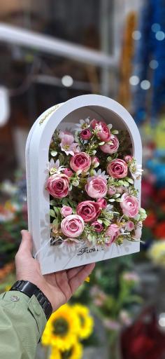 عکس گل فروشی اسفندیاری