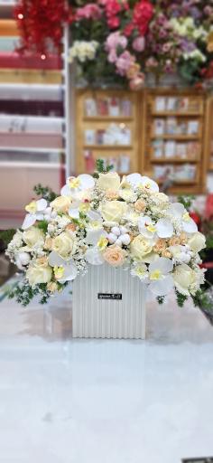 عکس گل فروشی اسفندیاری