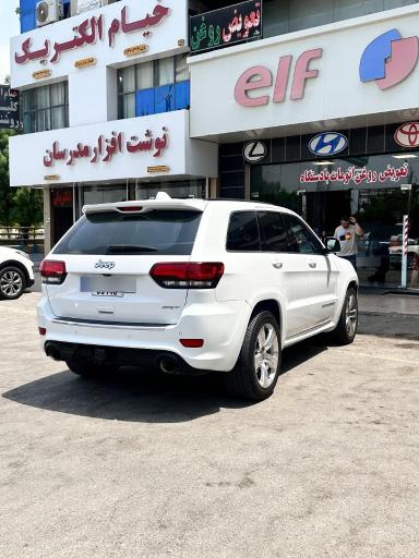 عکس تعویض روغن اِلف