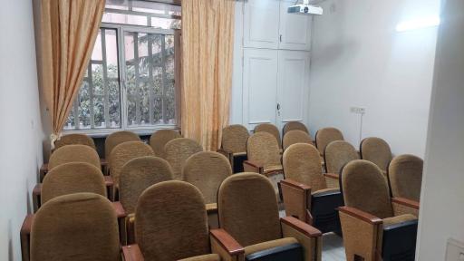 عکس دبیرستان پسرانه بعثت نوین، دوره دوم متوسطه