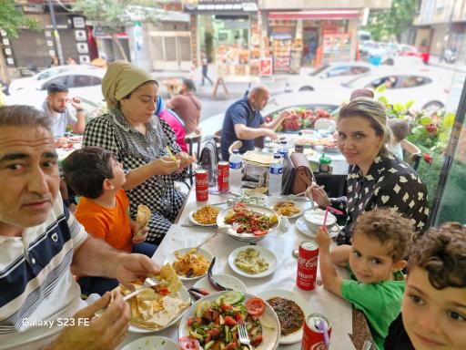 عکس صبحانه سرای آنل