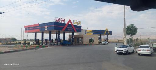 عکس جایگاه سوخت بنزین و گازوئیل