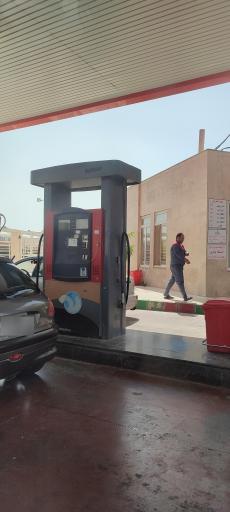 عکس جایگاه سوخت بنزین و گازوئیل