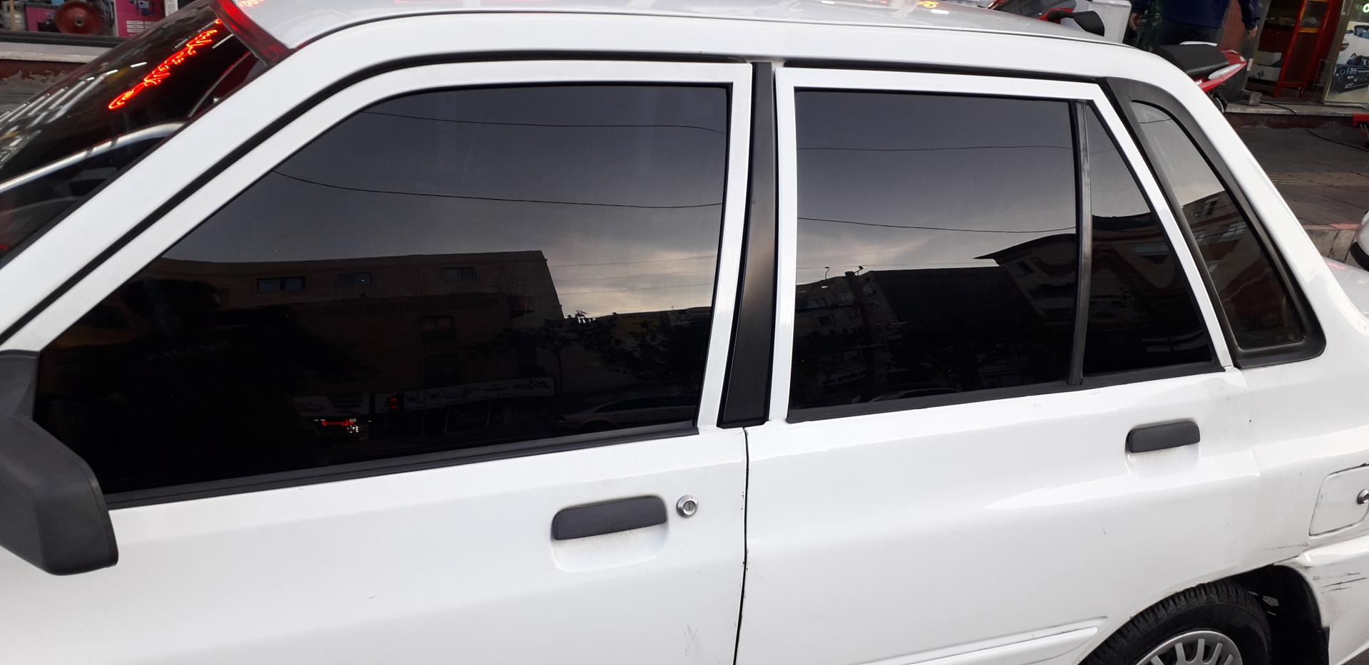 عکس شیشه دودی میلاد