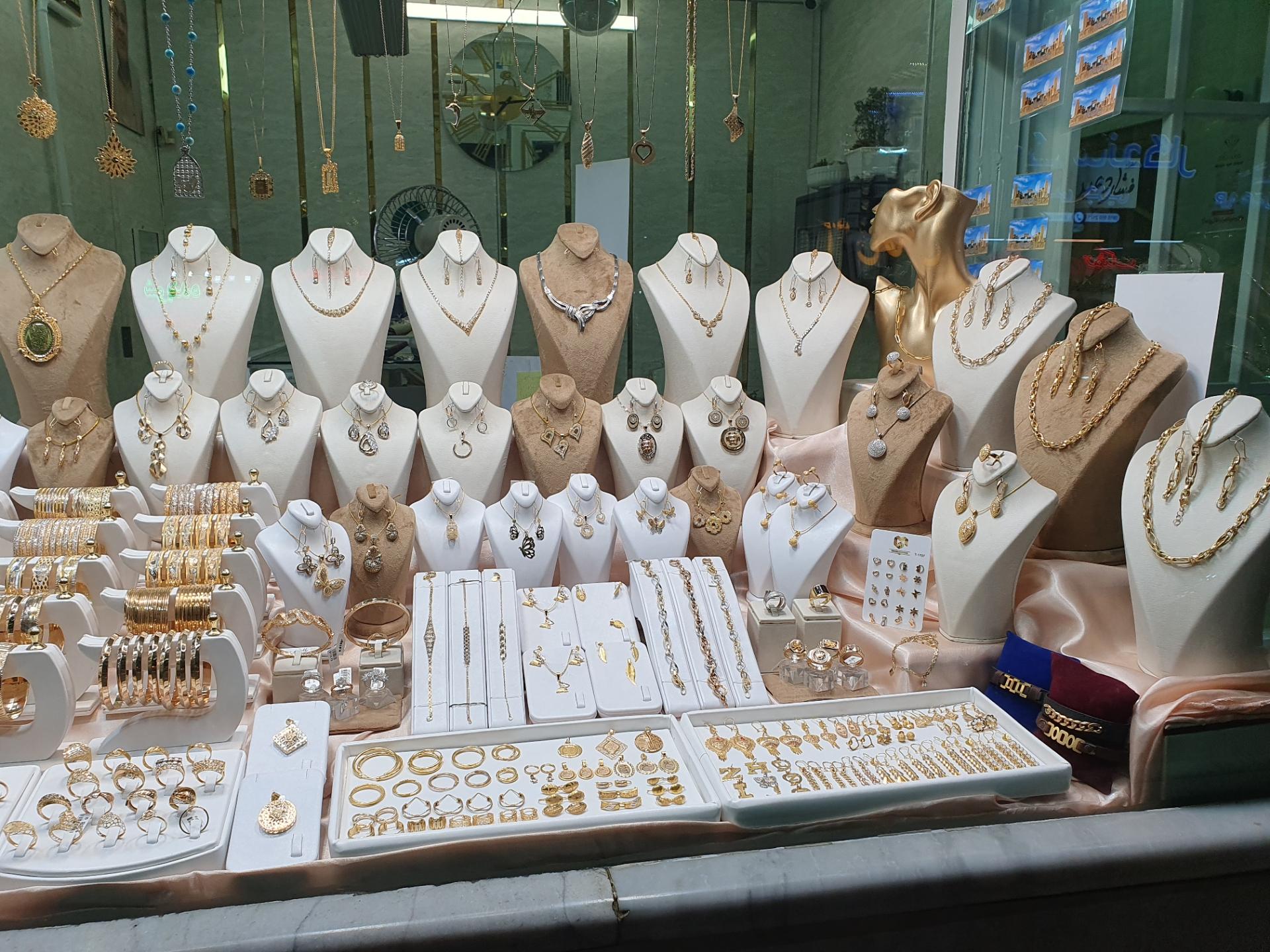 عکس طلا و جواهر توانا (رونما)