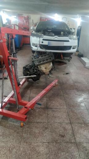 عکس تعمیرگاه سیتروئن حاجوی