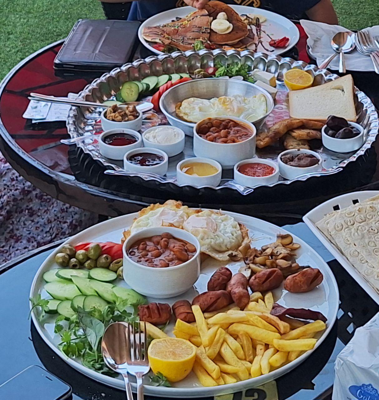 عکس رستوران و کافی شاپ هیراد