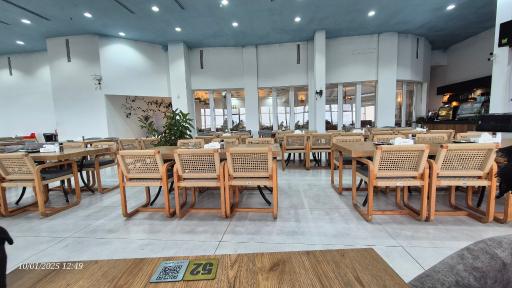 عکس رستوران و کافی شاپ هیراد