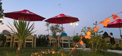 عکس رستوران و کافی شاپ هیراد