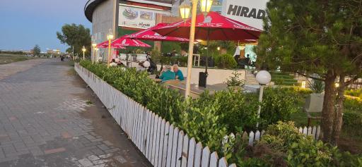 عکس رستوران و کافی شاپ هیراد