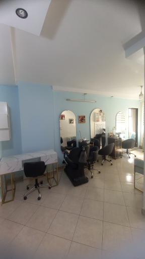 عکس سالن زیبایی Aura