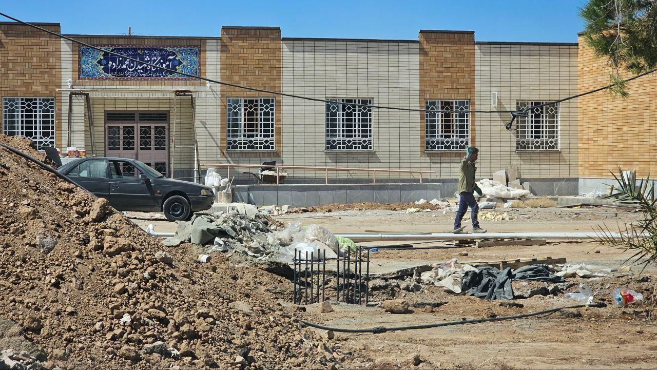 عکس دبیرستان دخترانه شهیدان محمد زاده