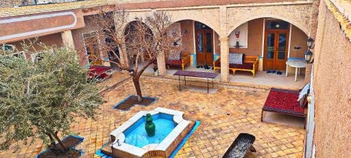 عکس اقامتگاه سنتی وارن (باران)