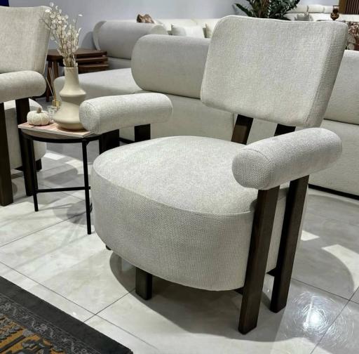 عکس دکوراسیون داخلی و مبلمان فلزی سرخ