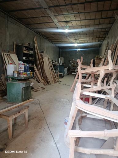 عکس کارگاه صنایع چوبی فطیری