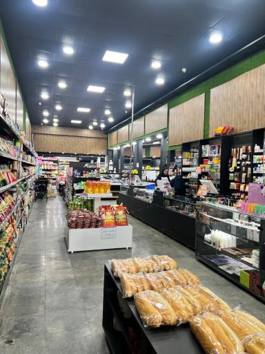 عکس فروشگاه بزرگ مهرگیلان