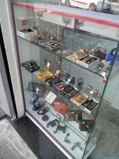 عکس کلیدسازی شبانه روزی رویال