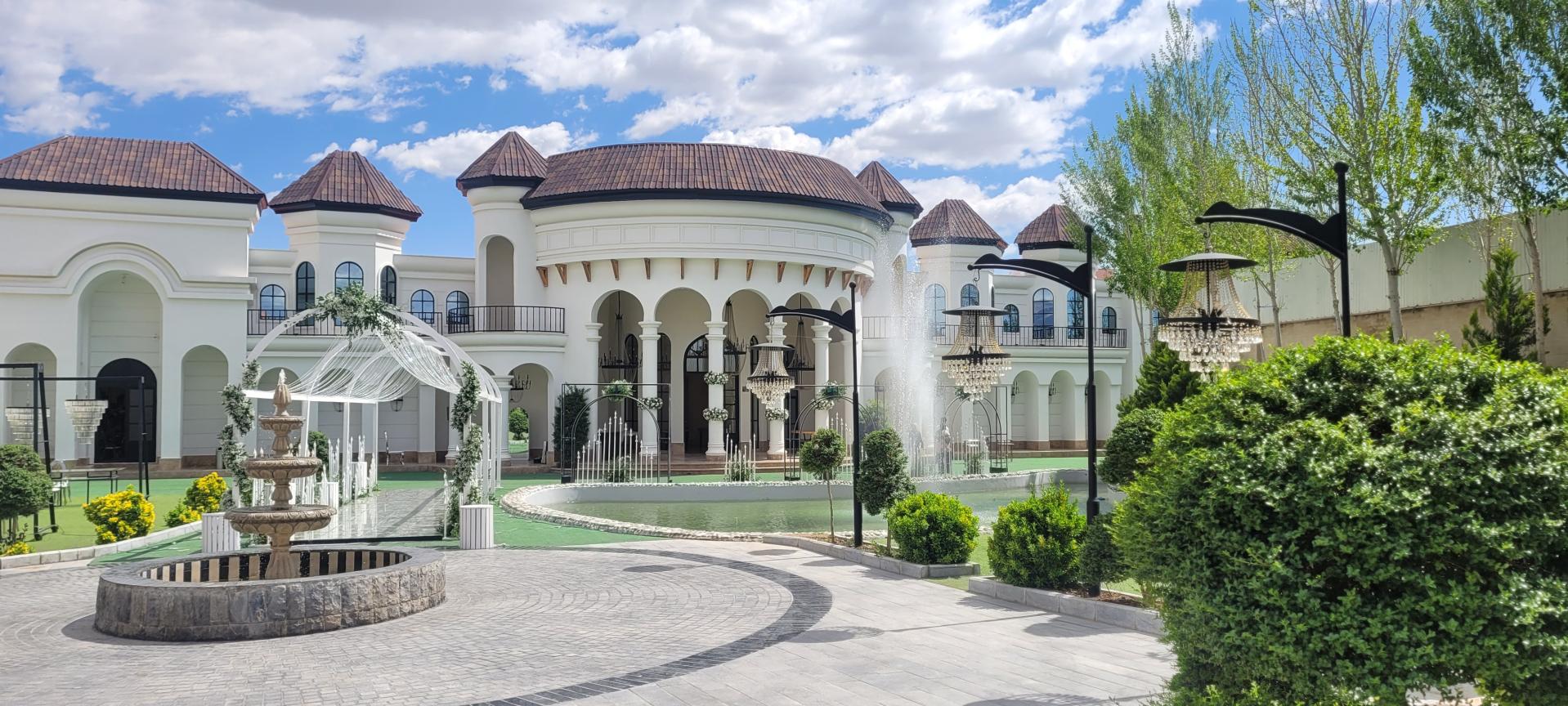 عکس باغ عمارت کبیر