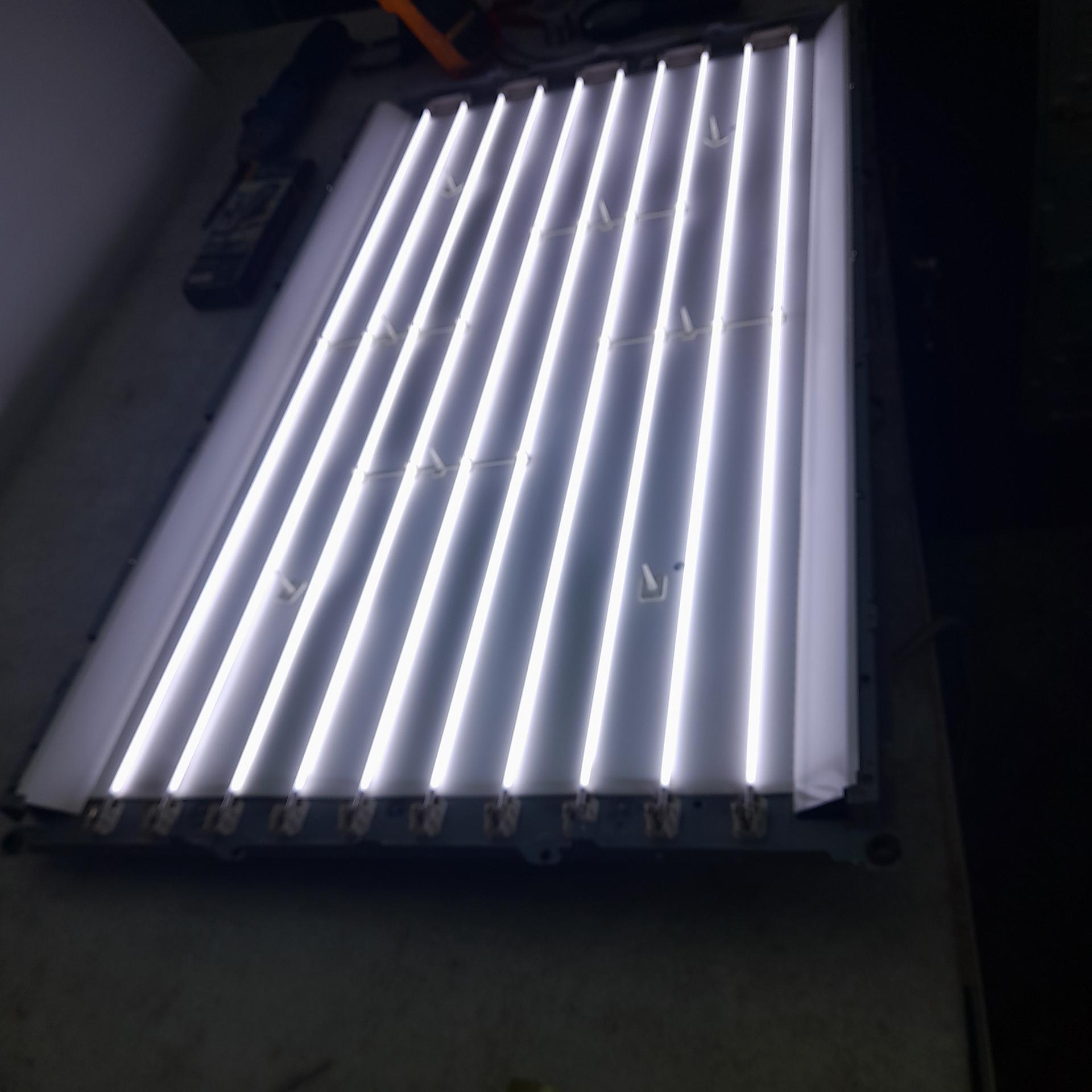 عکس تعمیرگاه تخصصی تلویزیون LCD و LED