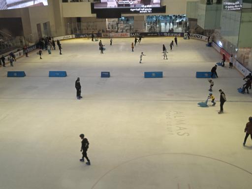 عکس پیست اسکی روی یخ ایران مال