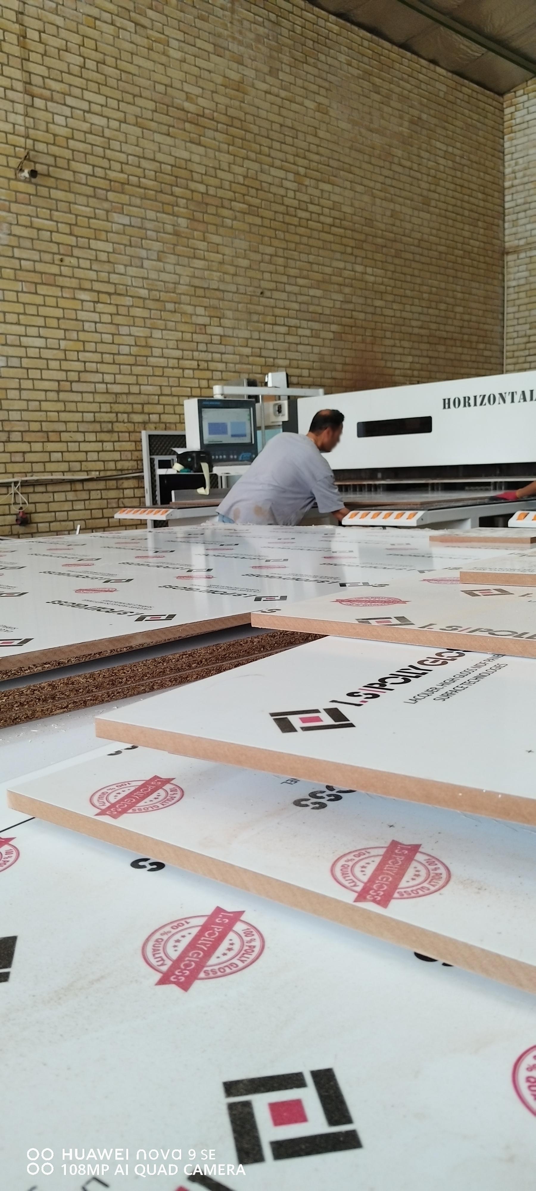 عکس خدمات برش و پی وی سی کرباسیون کات فکت