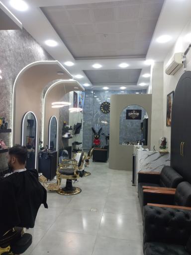 عکس آرایشگاه مردانه موتیک 