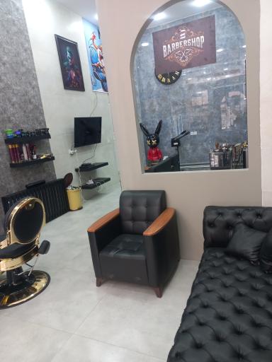 عکس آرایشگاه مردانه موتیک 