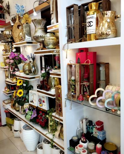 عکس گل فروشی رز طلایی