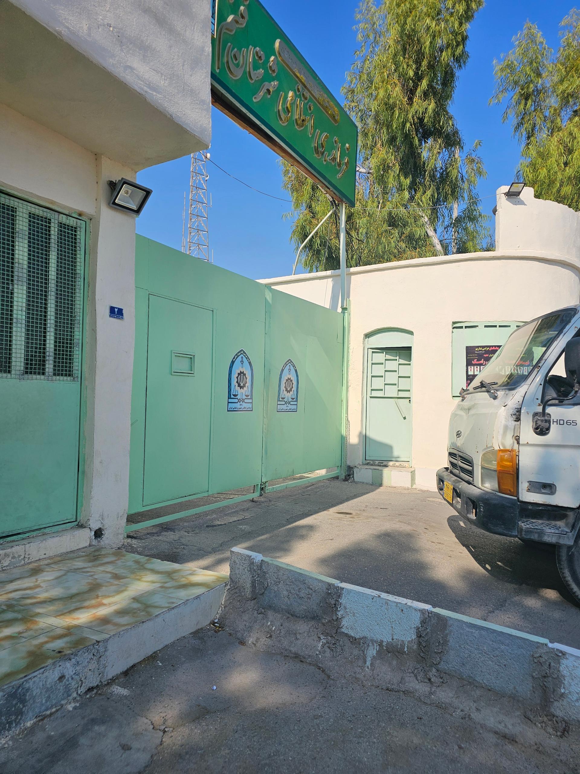 عکس اداره اماکن و آگاهی و فرماندهی انتظامی و ستاد خبری انتظامی قشم