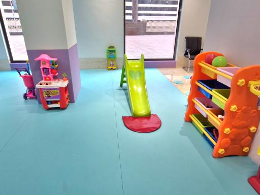 عکس مهدکودک آیه